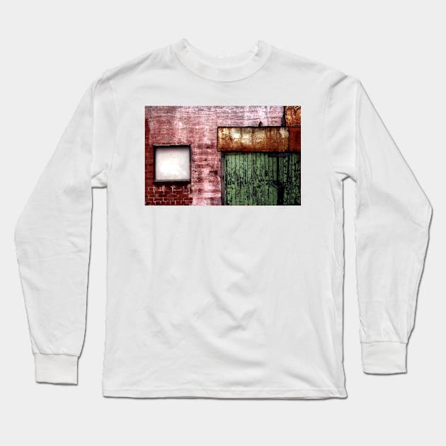 Old building facade, Richmond Long Sleeve T-Shirt by rozmcq